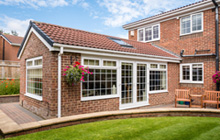 Wroxton house extension leads